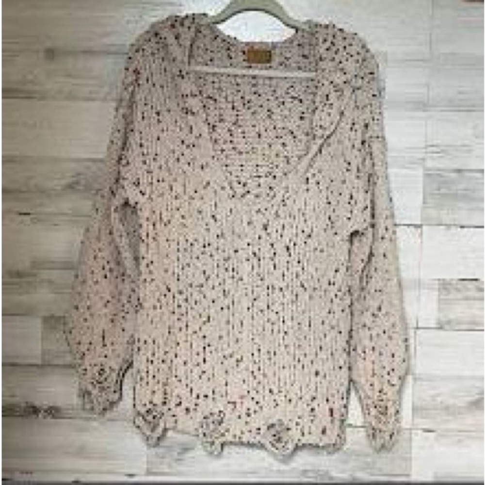 POL Speckled Cream V-Neck Sweater